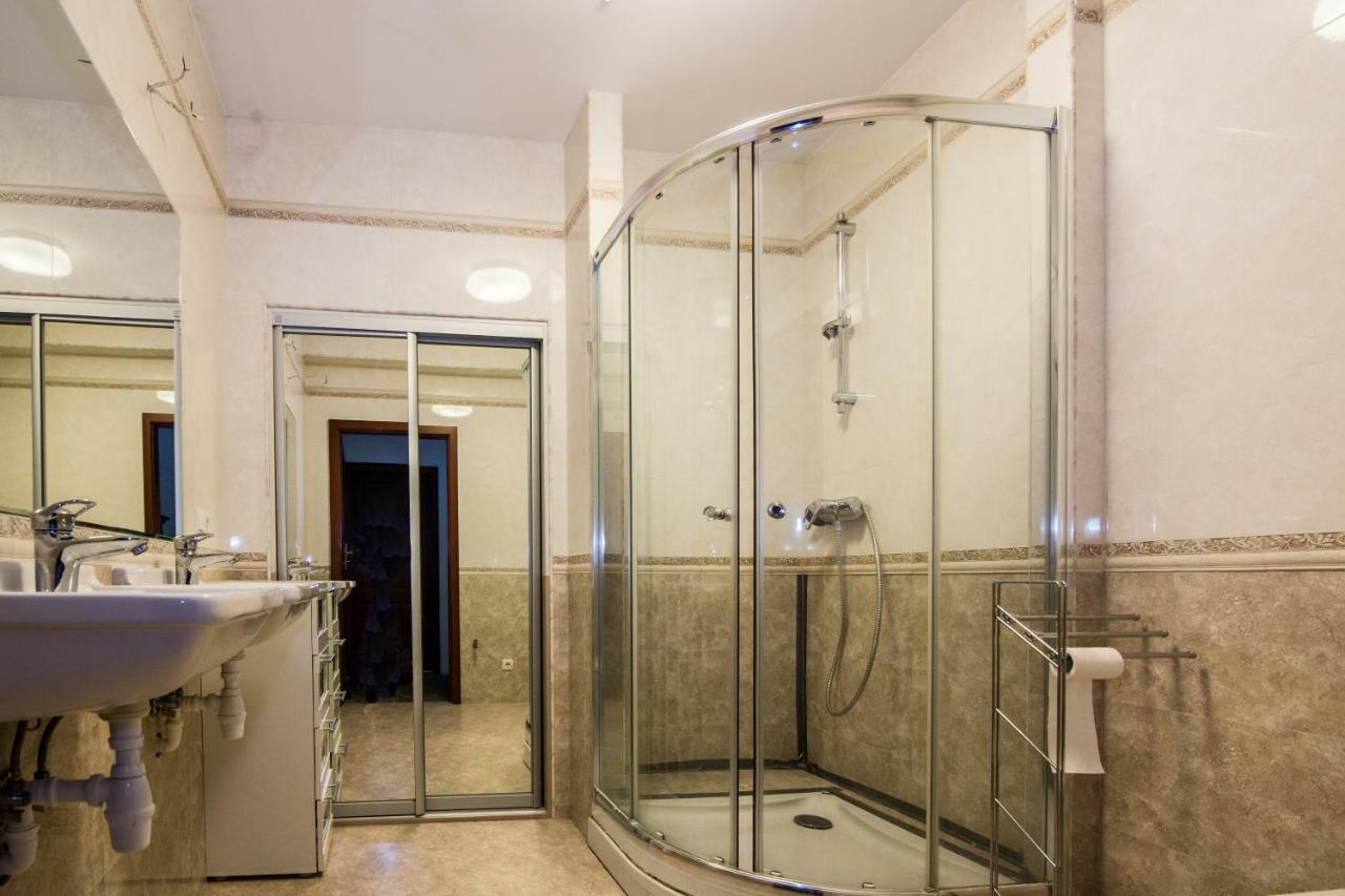 Apartamenty Hierowskiego 60G Катовице Екстериор снимка